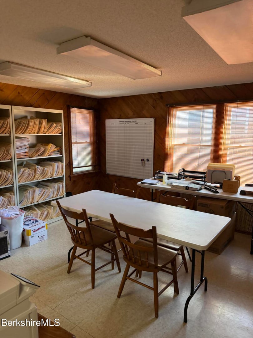 85 Church St Photo 12