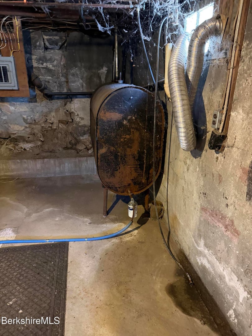 85 Church St Photo 17