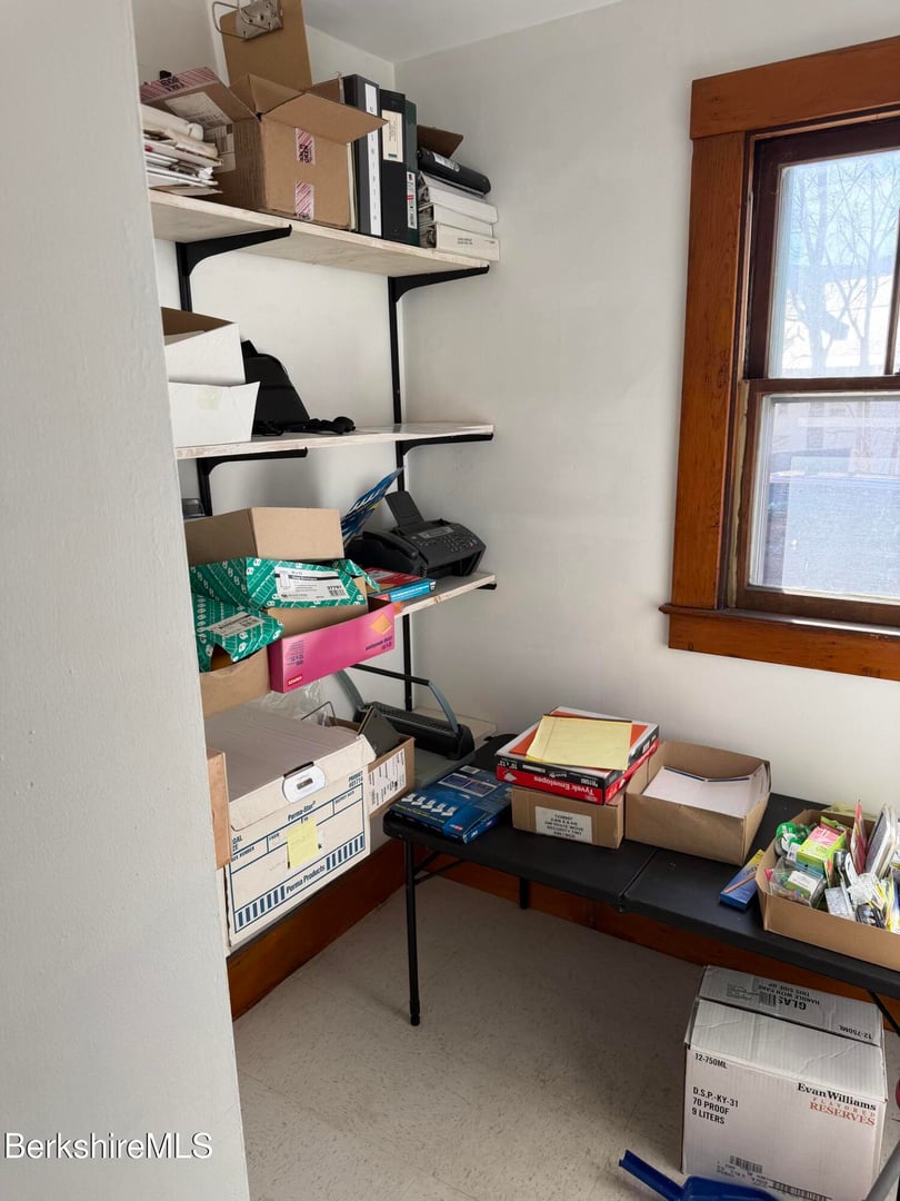 85 Church St Photo 6