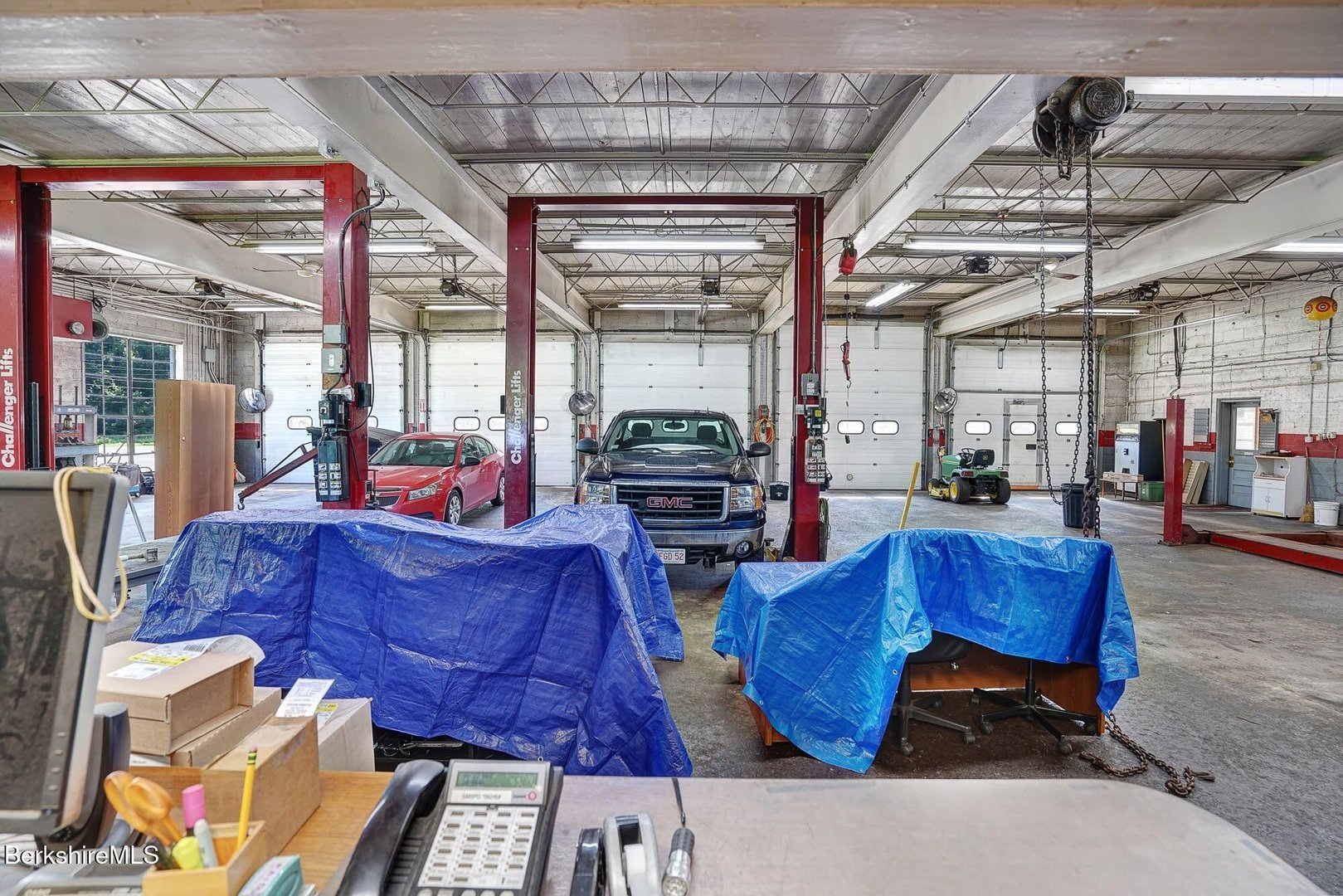 1955 N Main St Photo 14