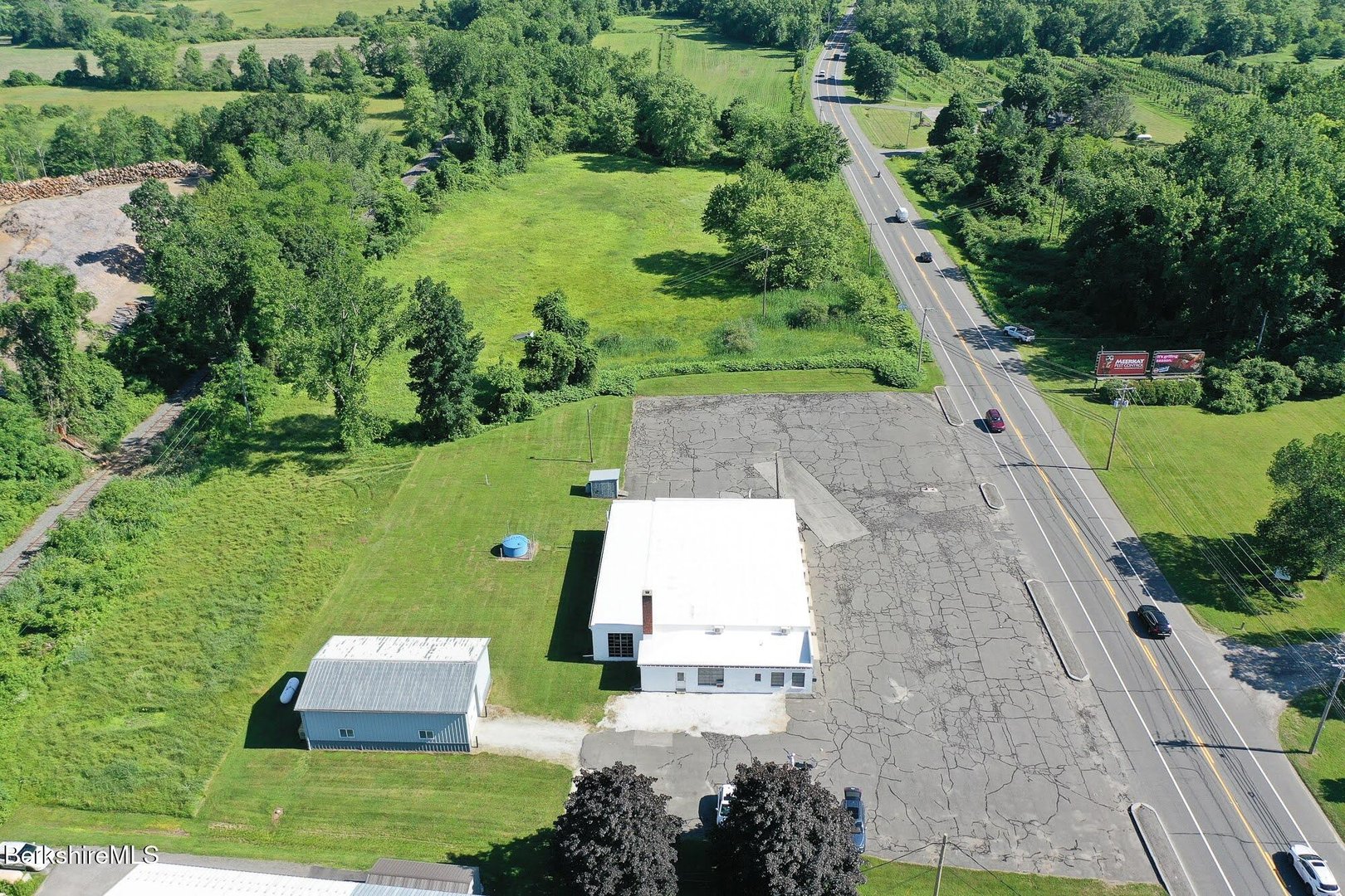 1955 N Main St Photo 5