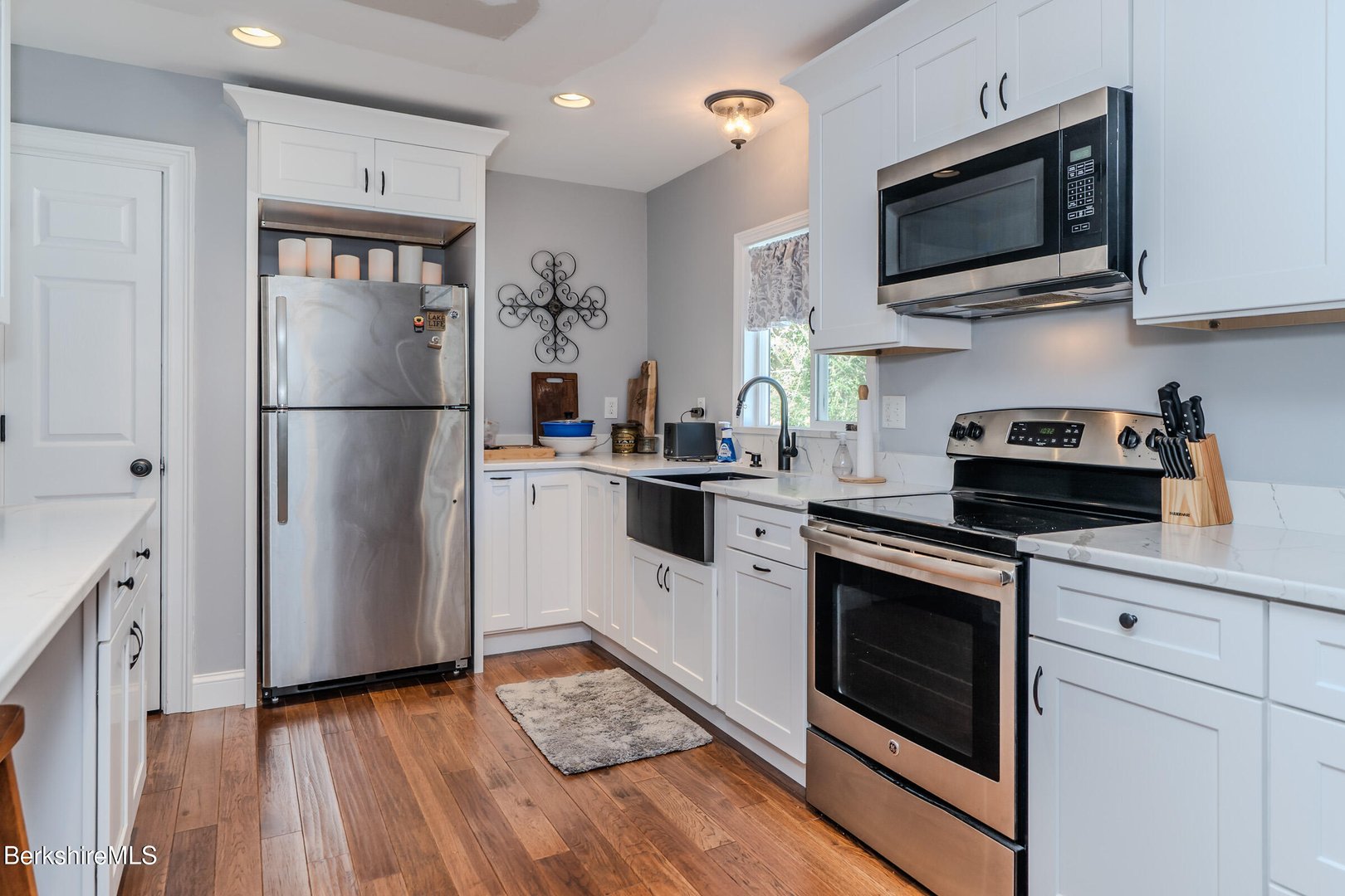 454 Pine Rd Photo 21