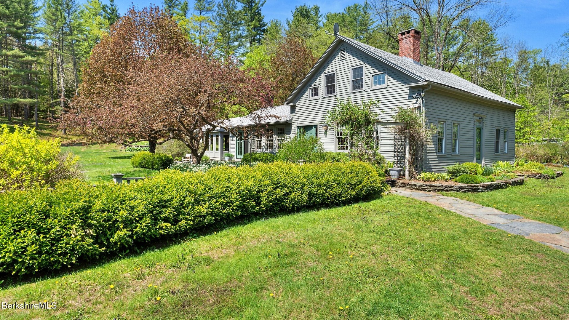 58 River Rd Photo 1