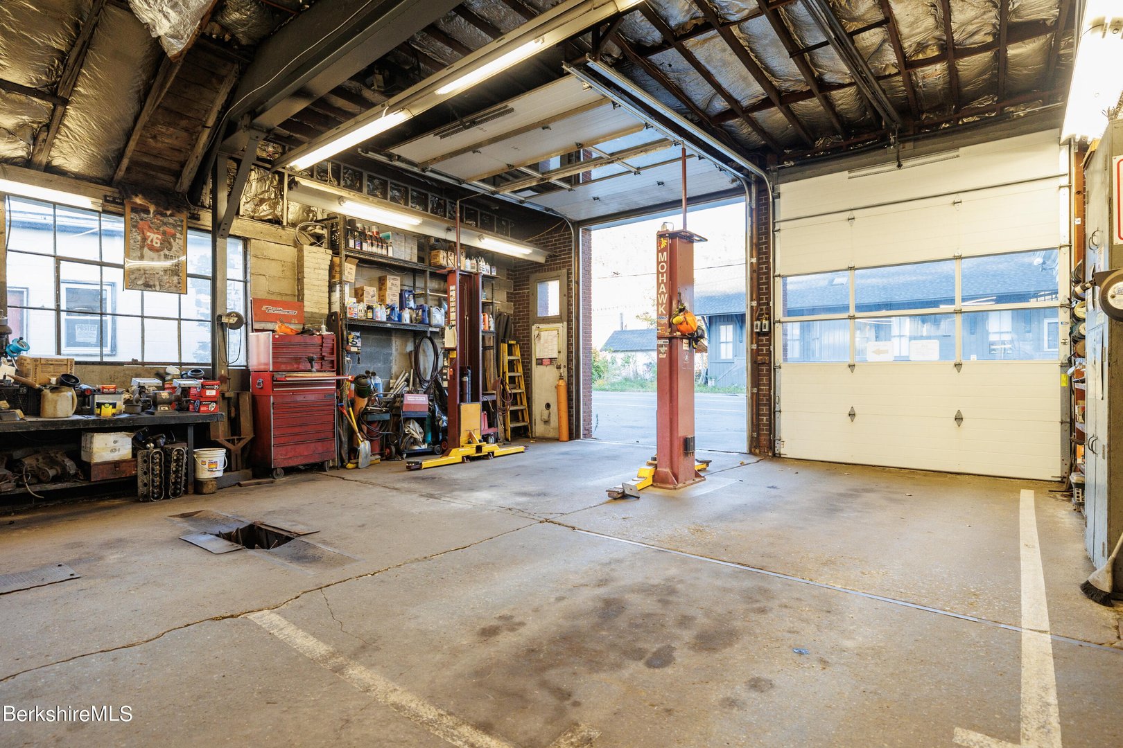 163 Front St Photo 7