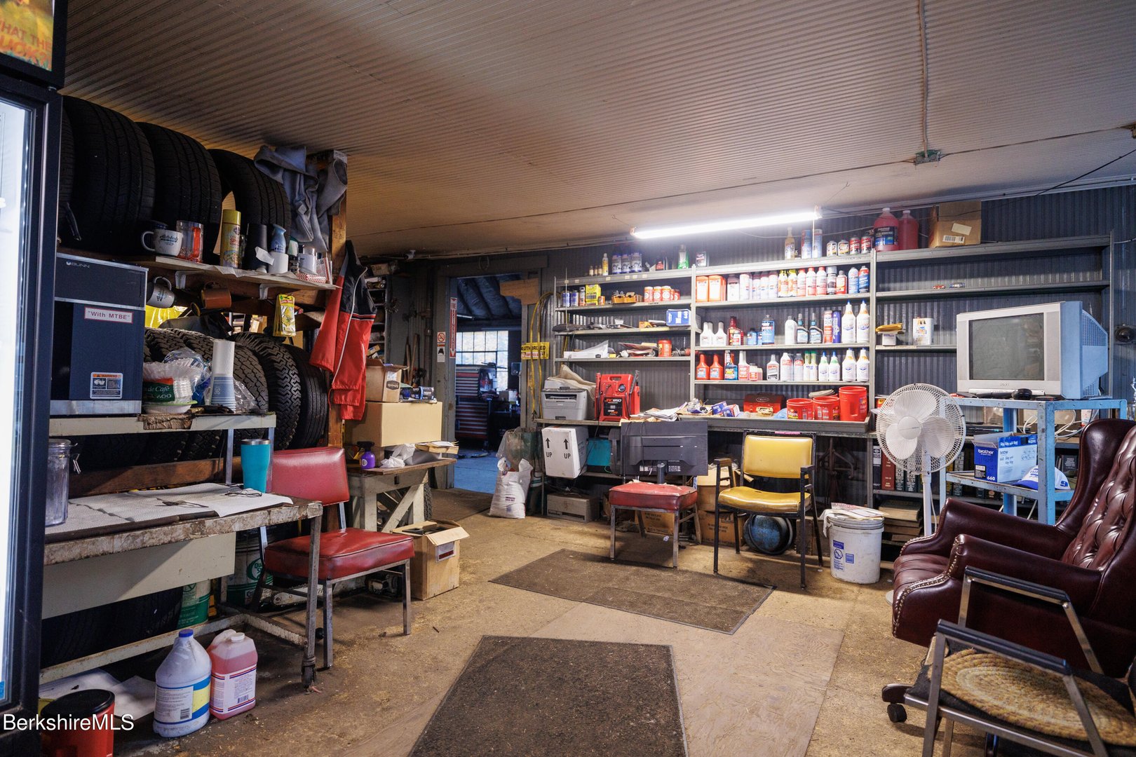 163 Front St Photo 22