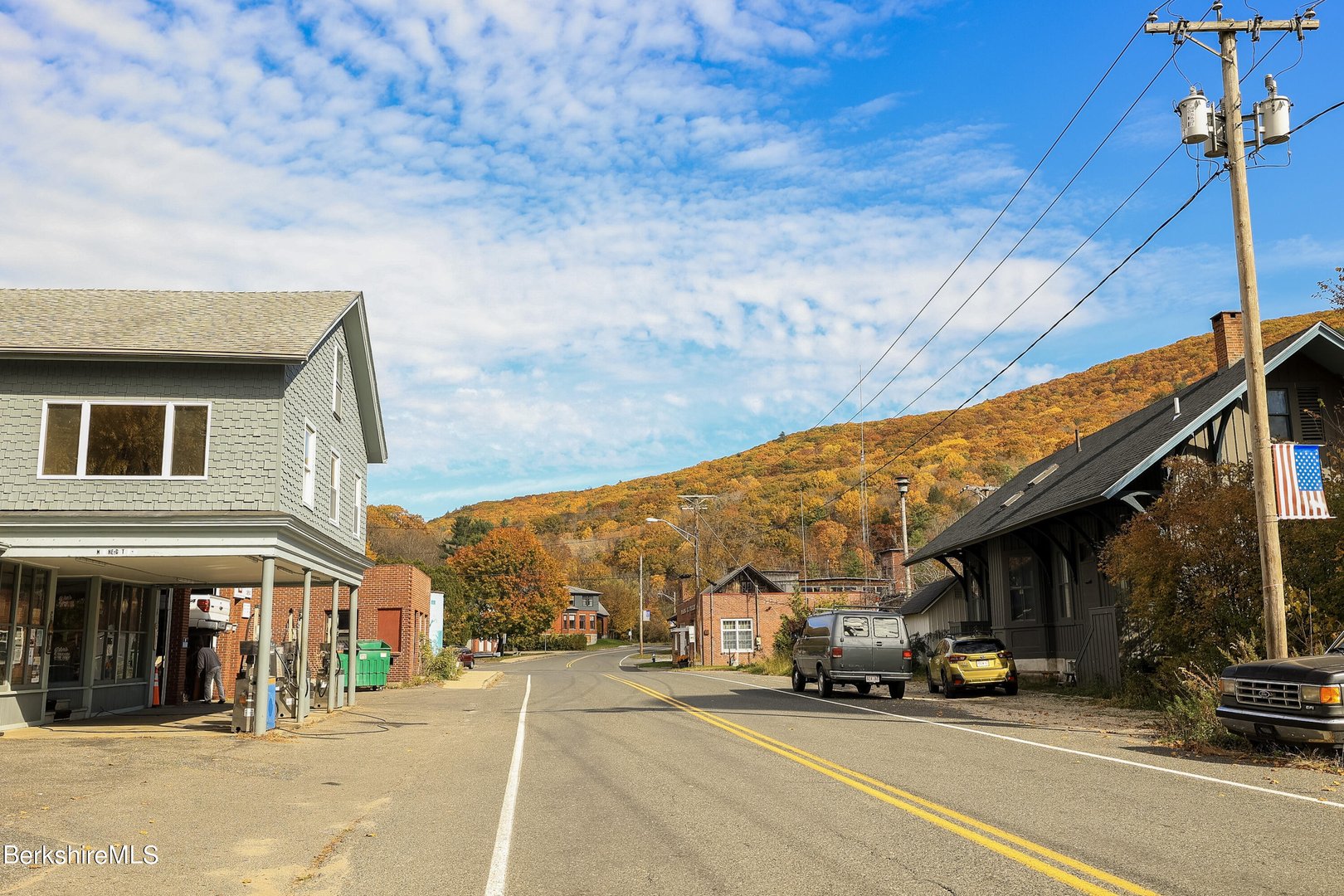 163 Front St Photo 34