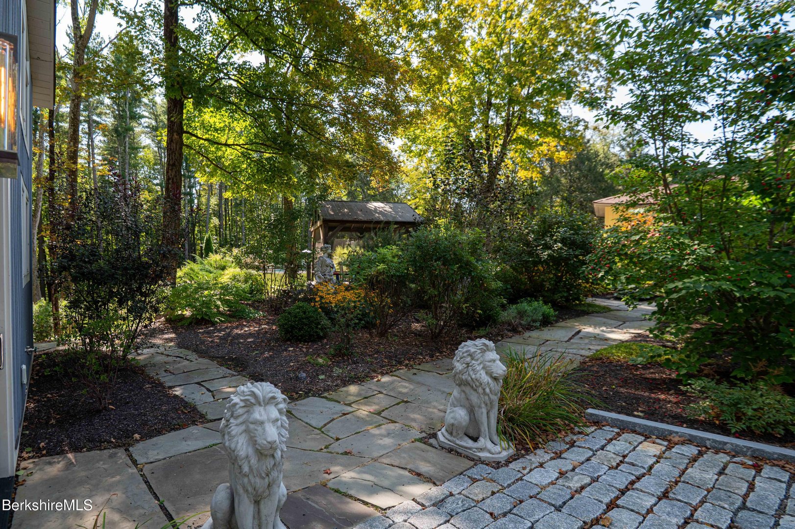 71 & 73 Blunt Rd Photo 8