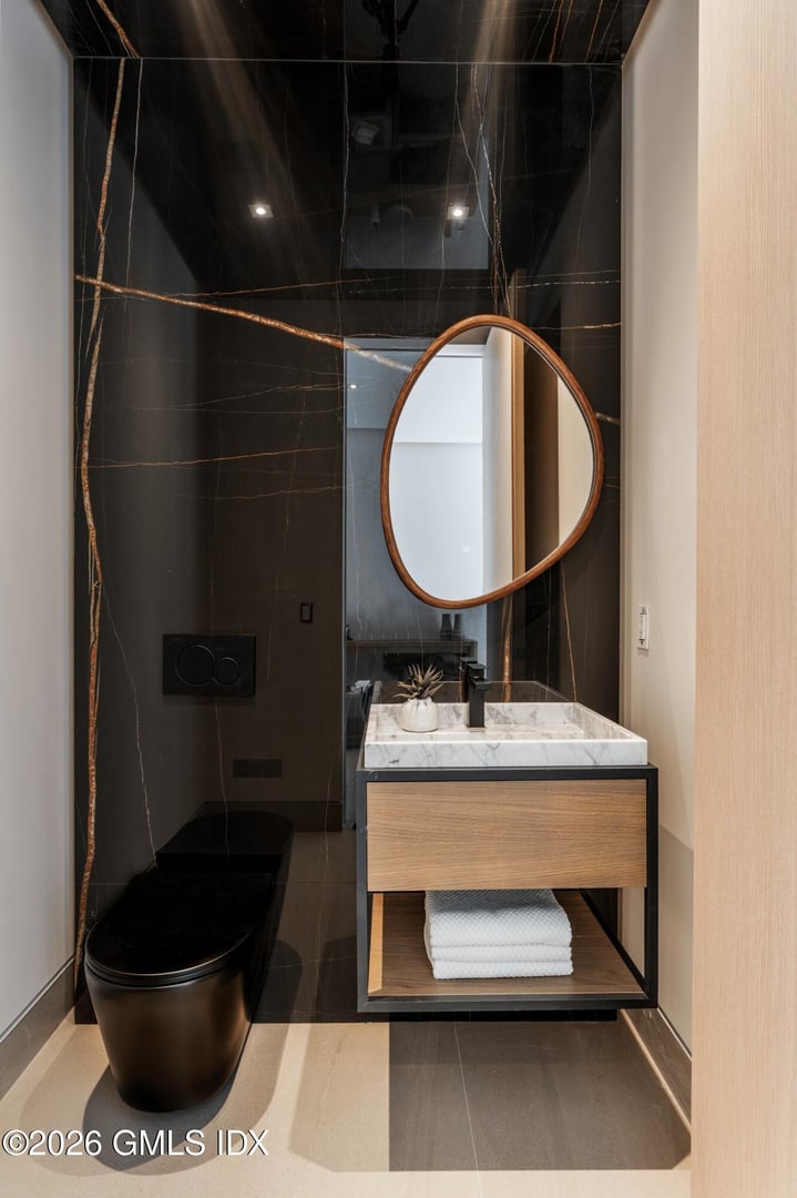 58 Shore Road Photo 25