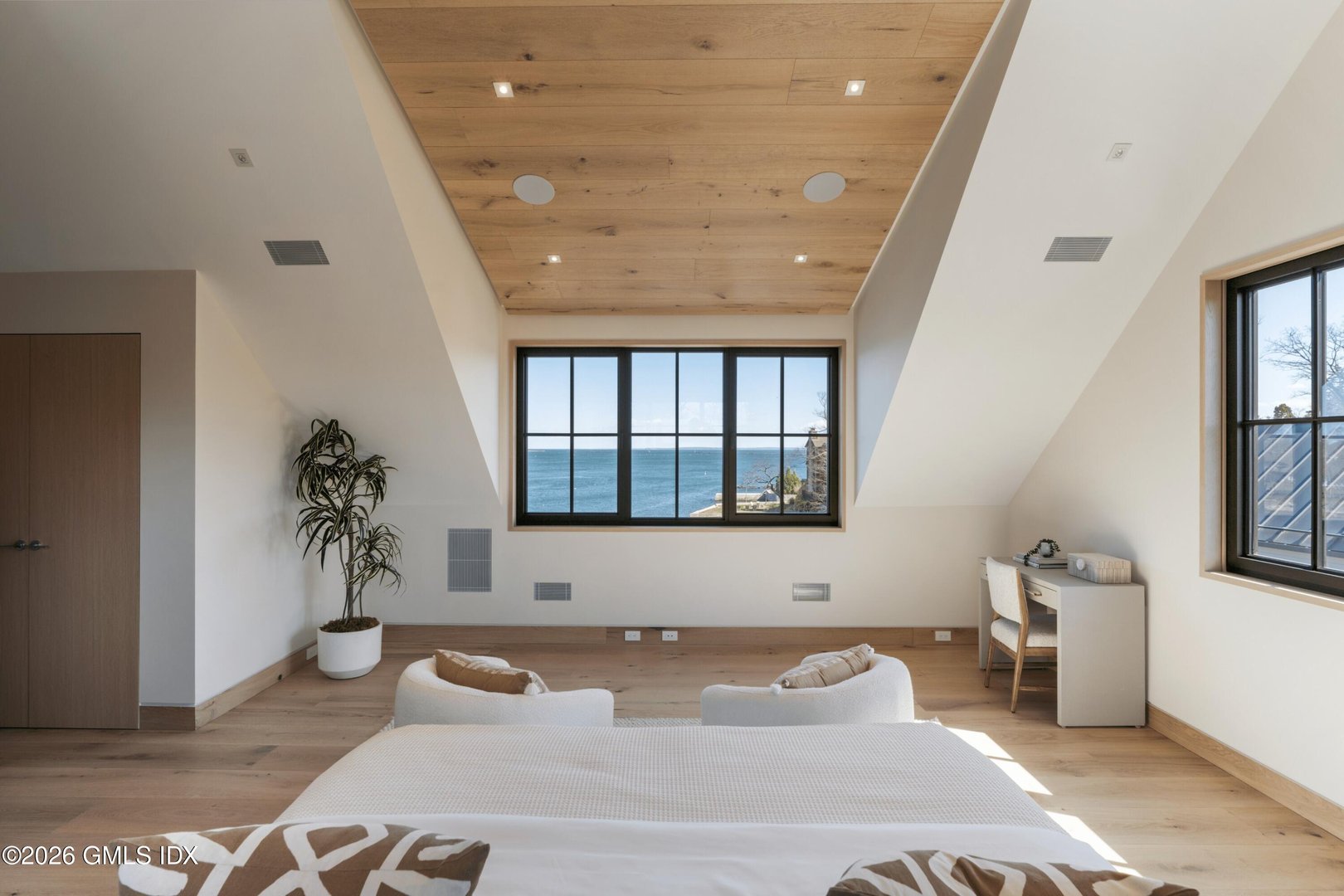 58 Shore Road Photo 60