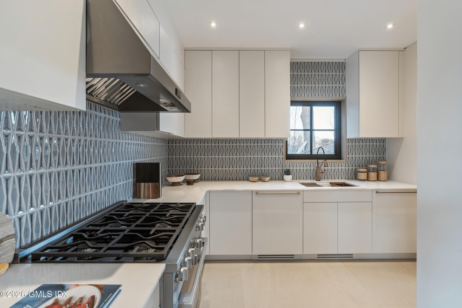 58 Shore Road Photo 22