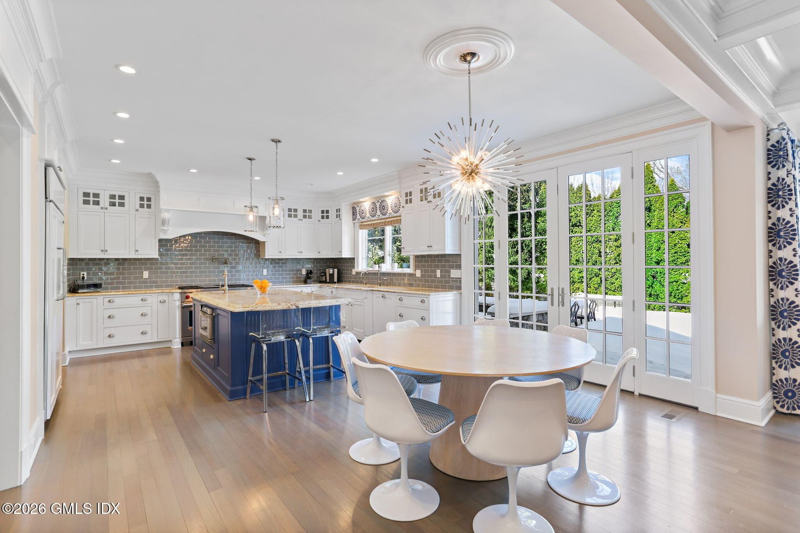 1 Bramble Lane Photo 13