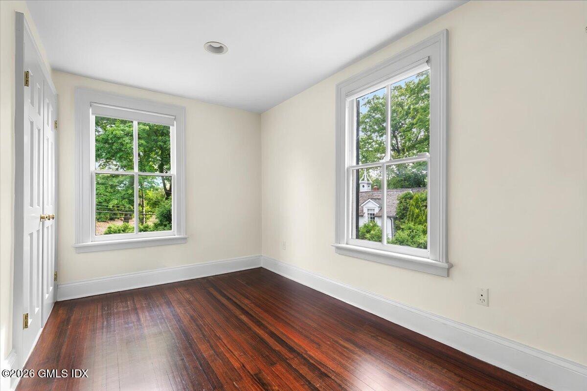 332 Riversville Road Photo 17