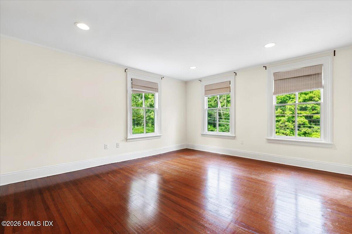 332 Riversville Road Photo 15