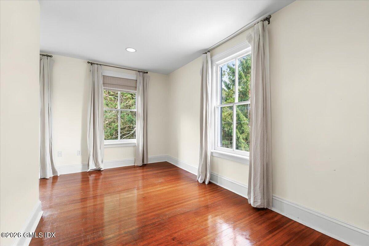 332 Riversville Road Photo 16