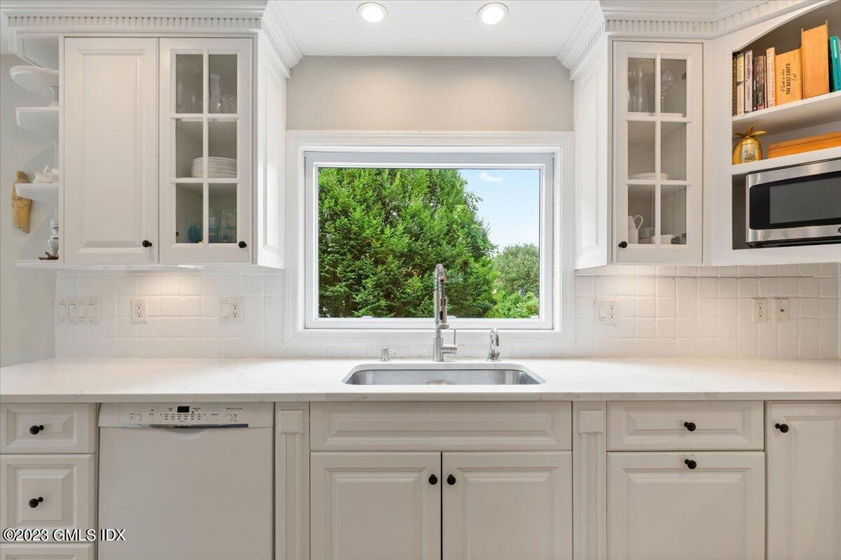 5 Sunshine Avenue Photo 10