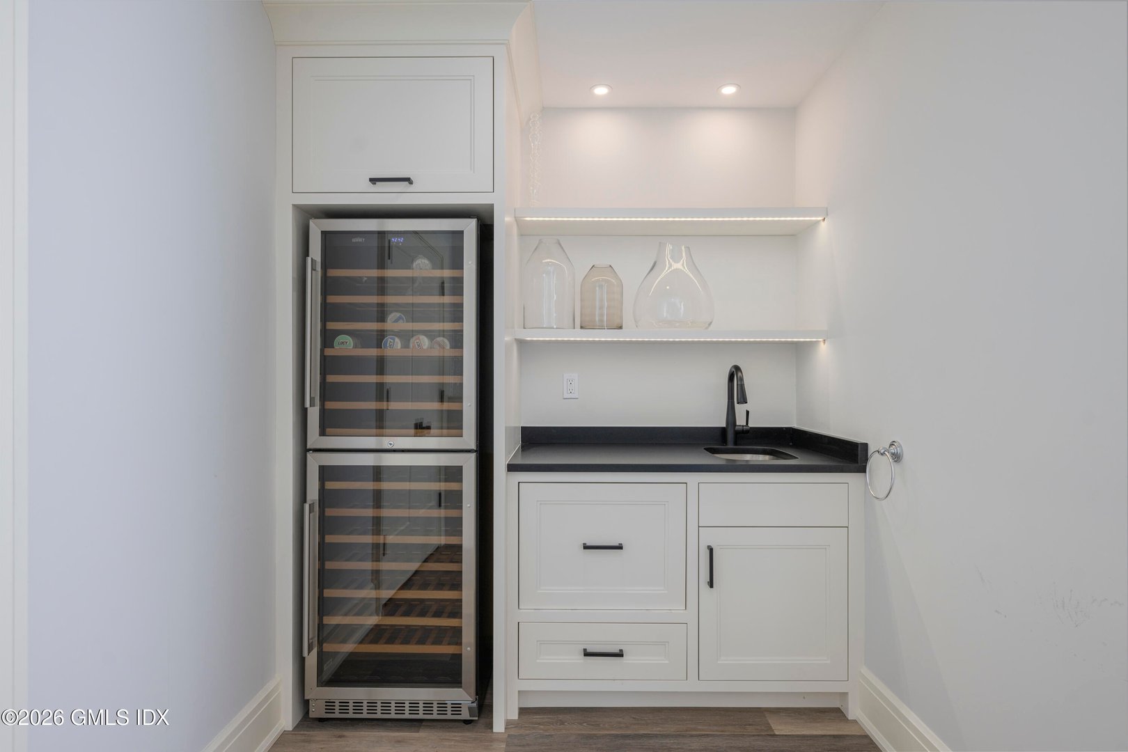 7 Indian Head Road Photo 33