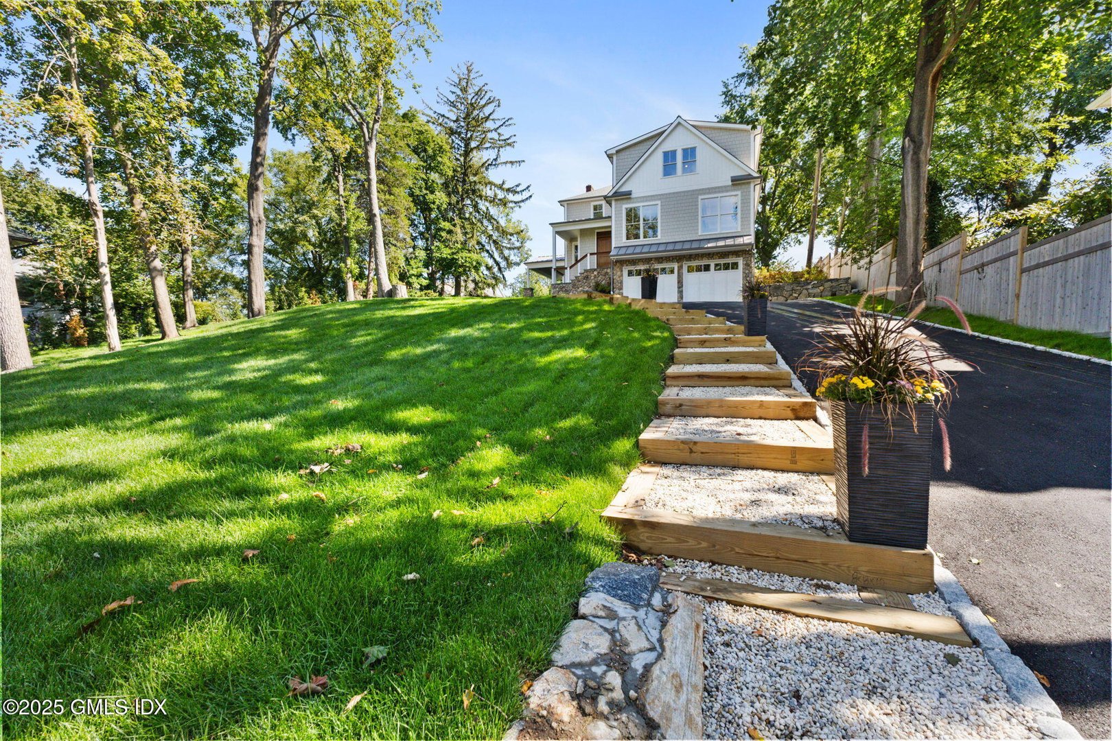 8 Park Avenue Photo 58