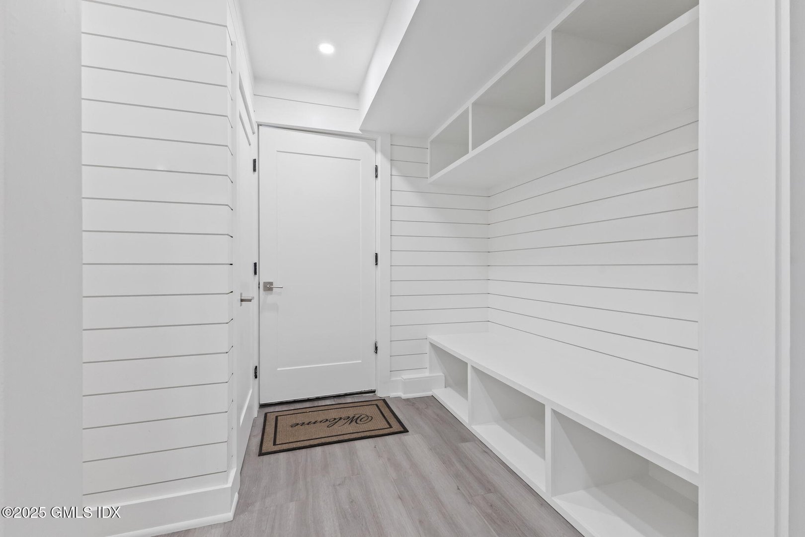 8 Park Avenue Photo 46