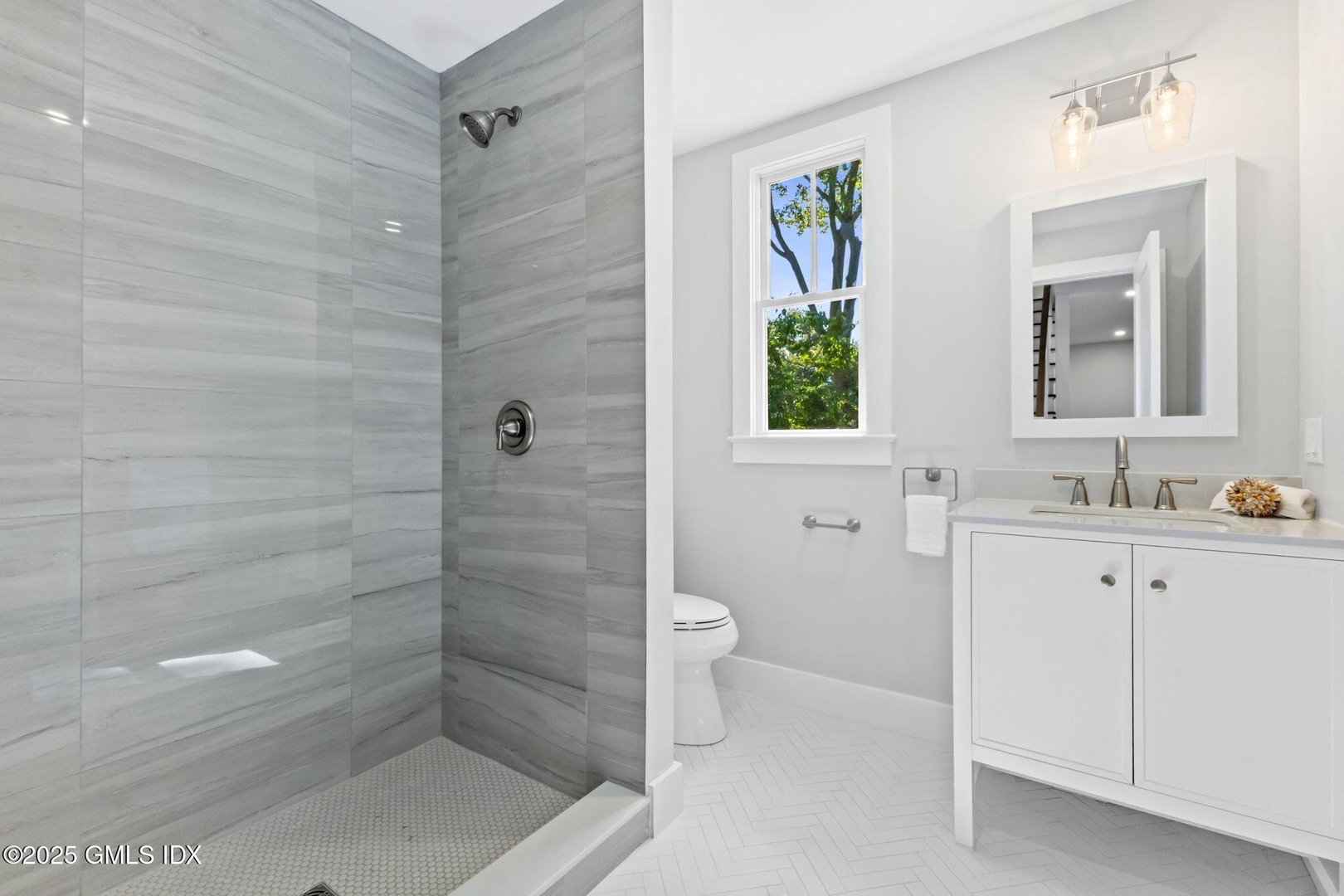 8 Park Avenue Photo 23