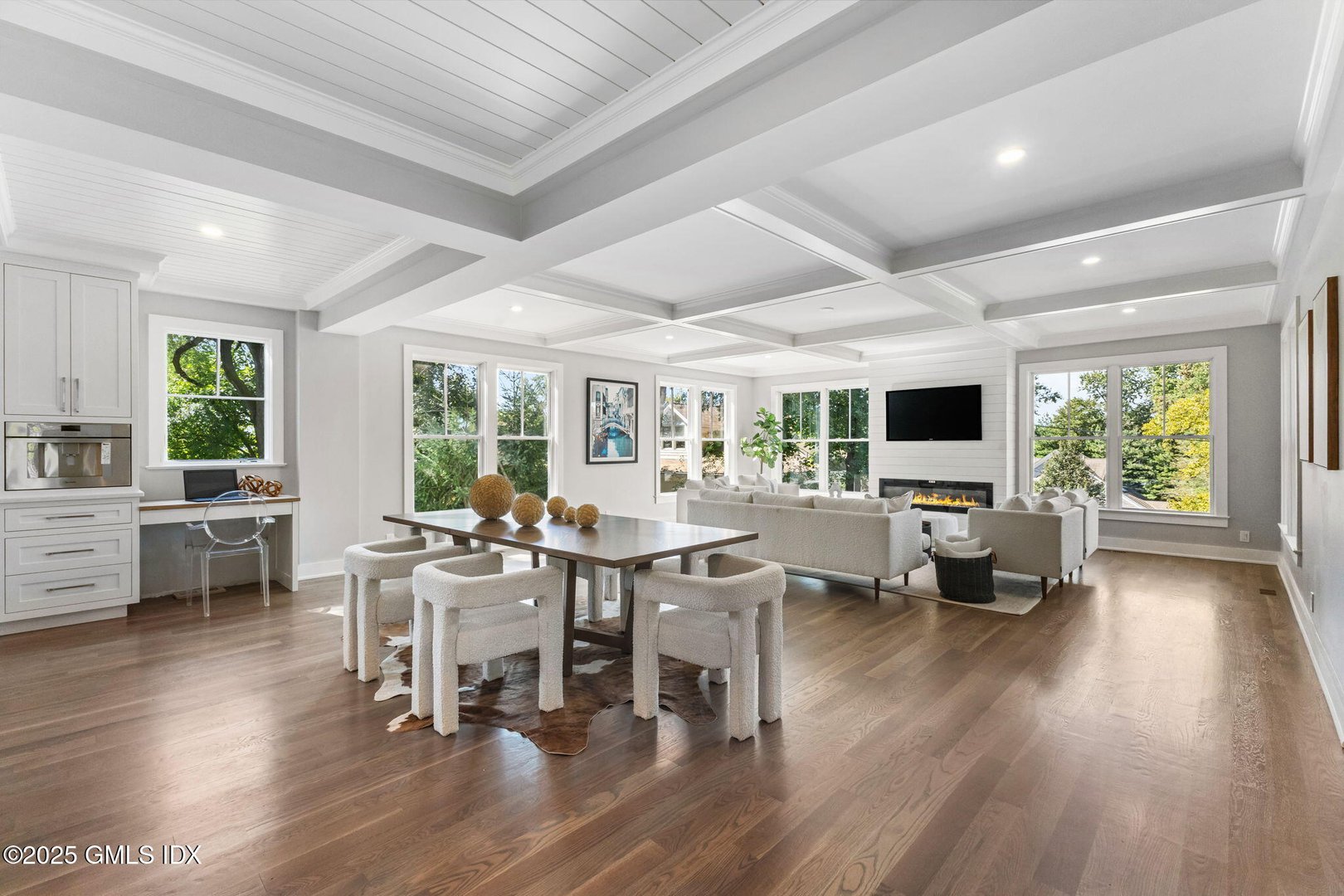 8 Park Avenue Photo 5