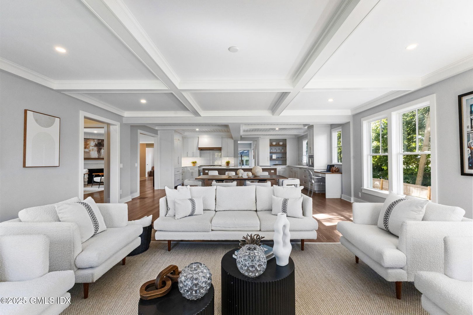 8 Park Avenue Photo 7