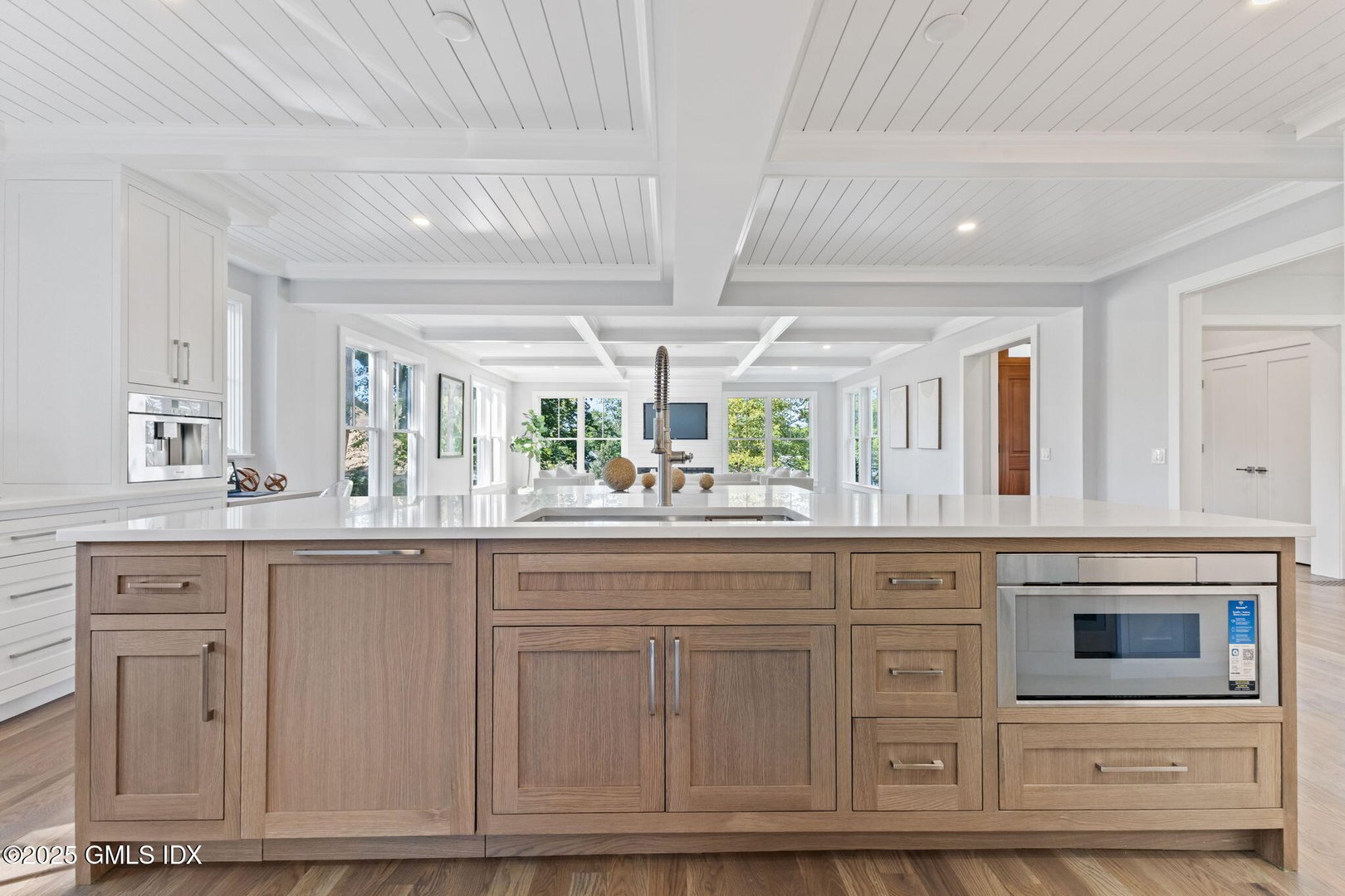 8 Park Avenue Photo 11