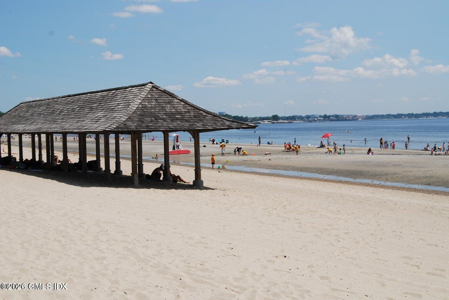 2 Forest Avenue Photo 58