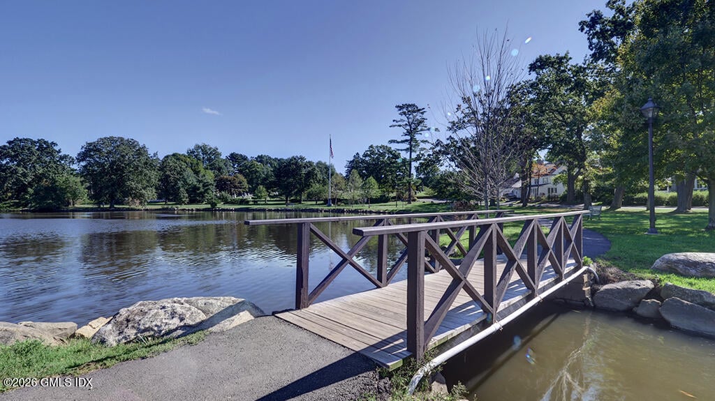 2 Forest Avenue Photo 59