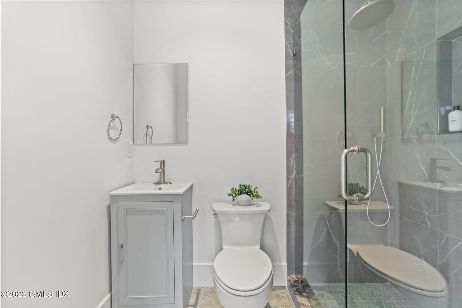 2 Potter Drive Photo 6