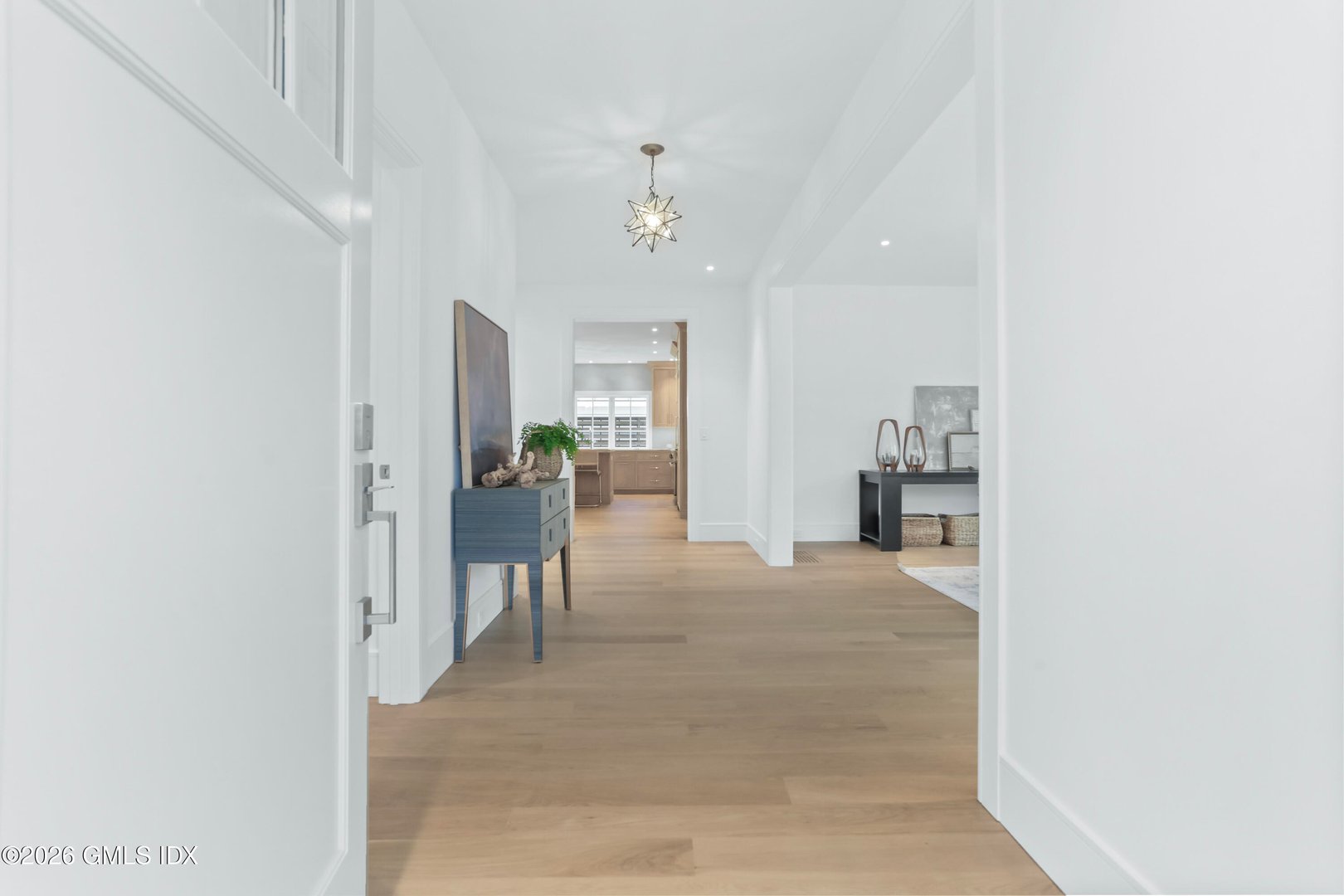 2 Potter Drive Photo 4