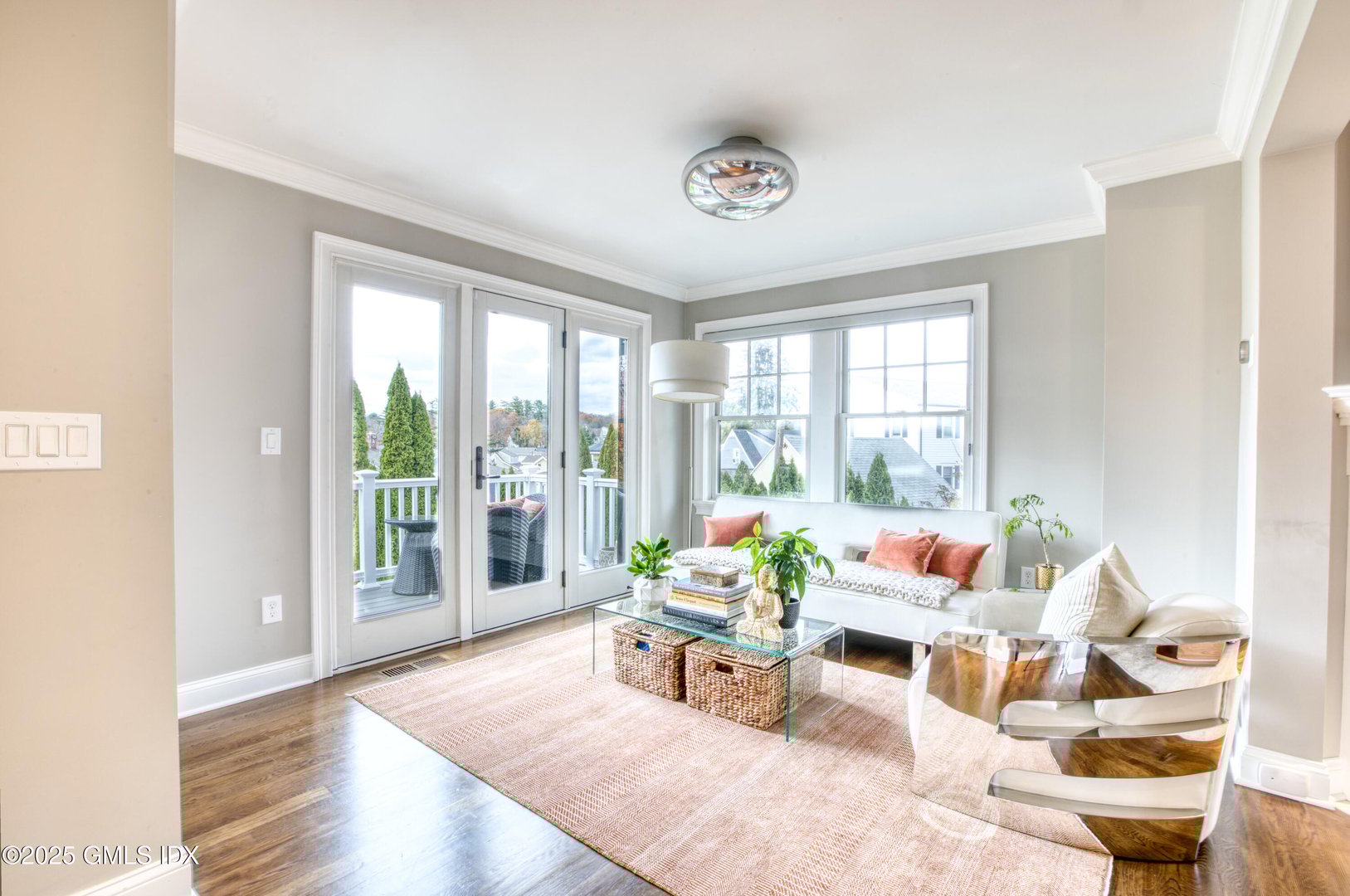 24 Harold Street E Photo 13