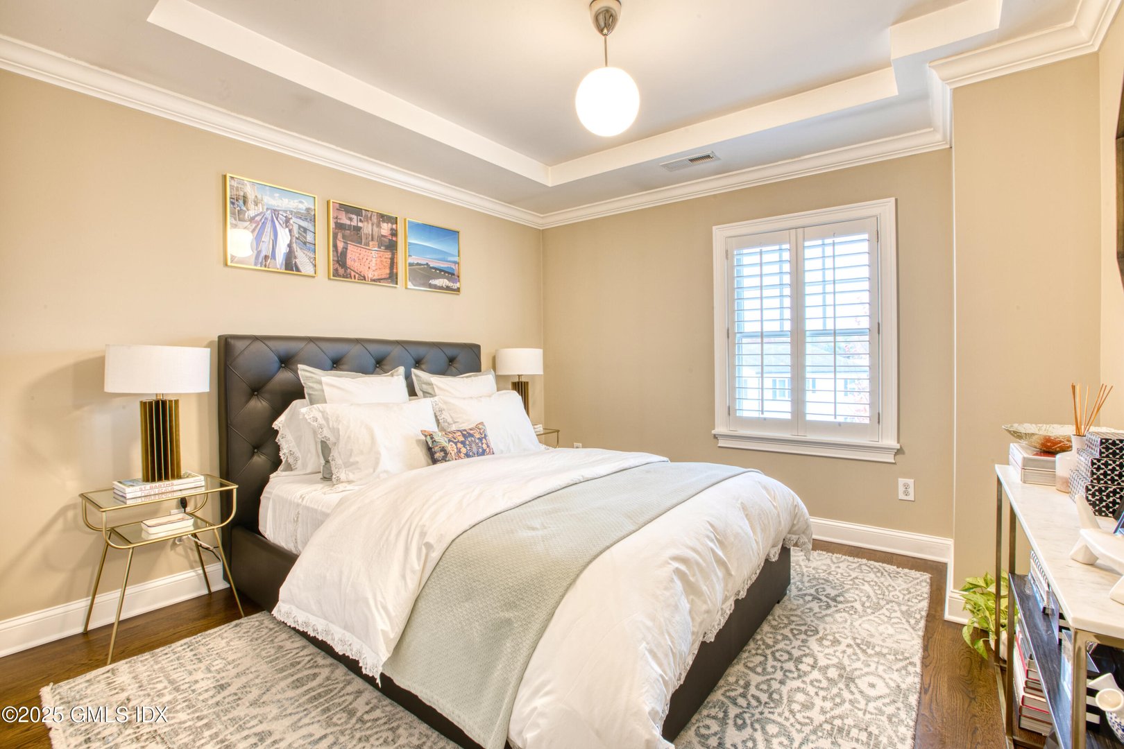 24 Harold Street E Photo 26