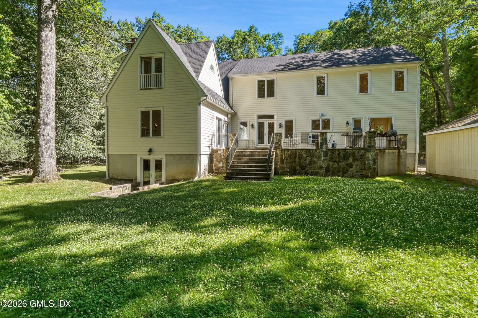 3 Carriage Road Photo 42