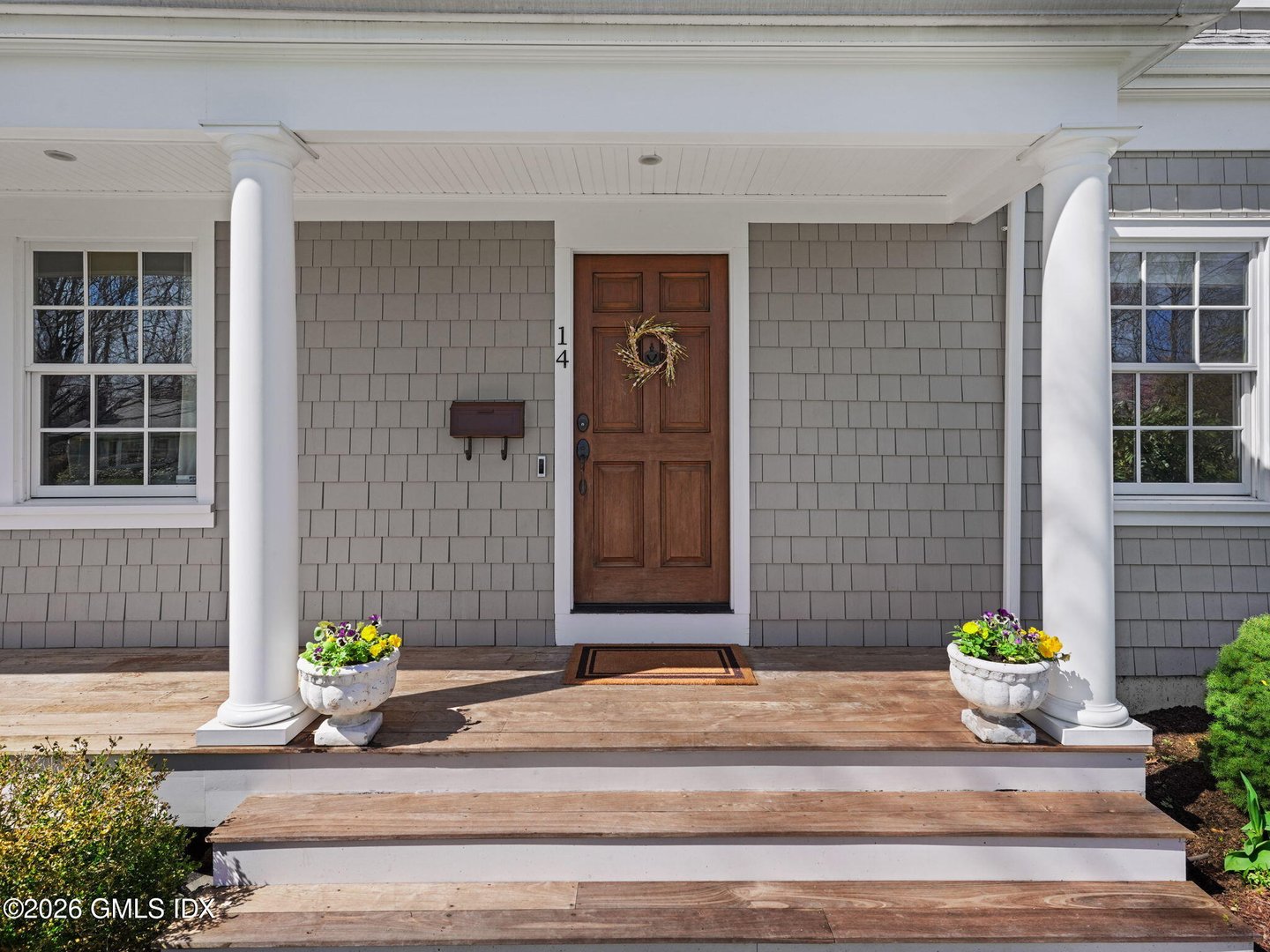 14 Pond Place Photo 3