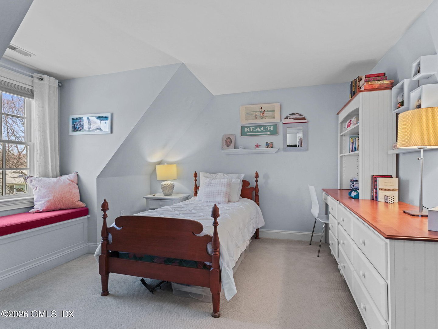 14 Pond Place Photo 26