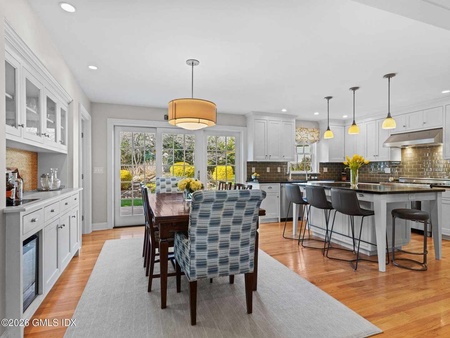 14 Pond Place Photo 8