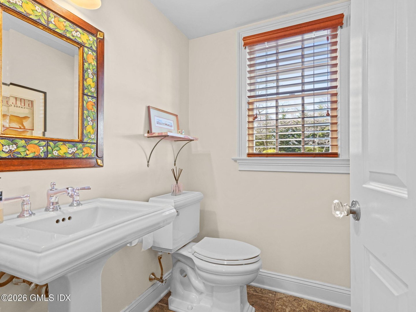 14 Pond Place Photo 15