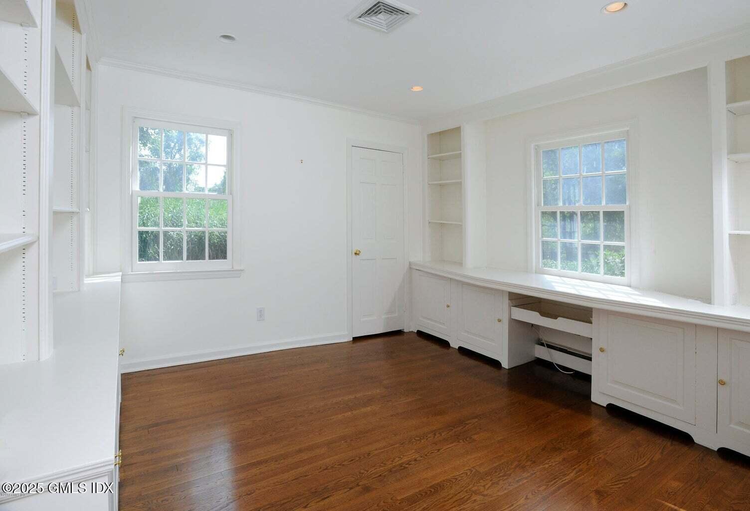 177 Indian Head Road Photo 12