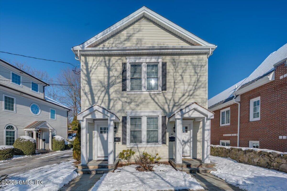 84-86 E Putnam Avenue Photo 2