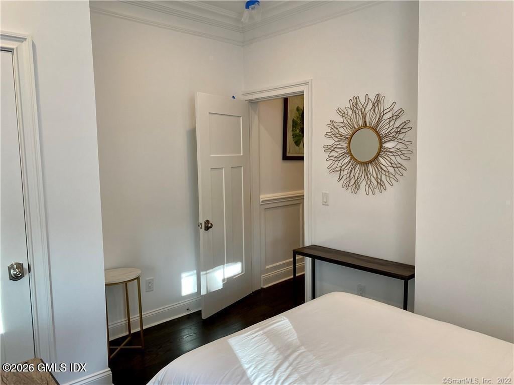 84-86 E Putnam Avenue Photo 15