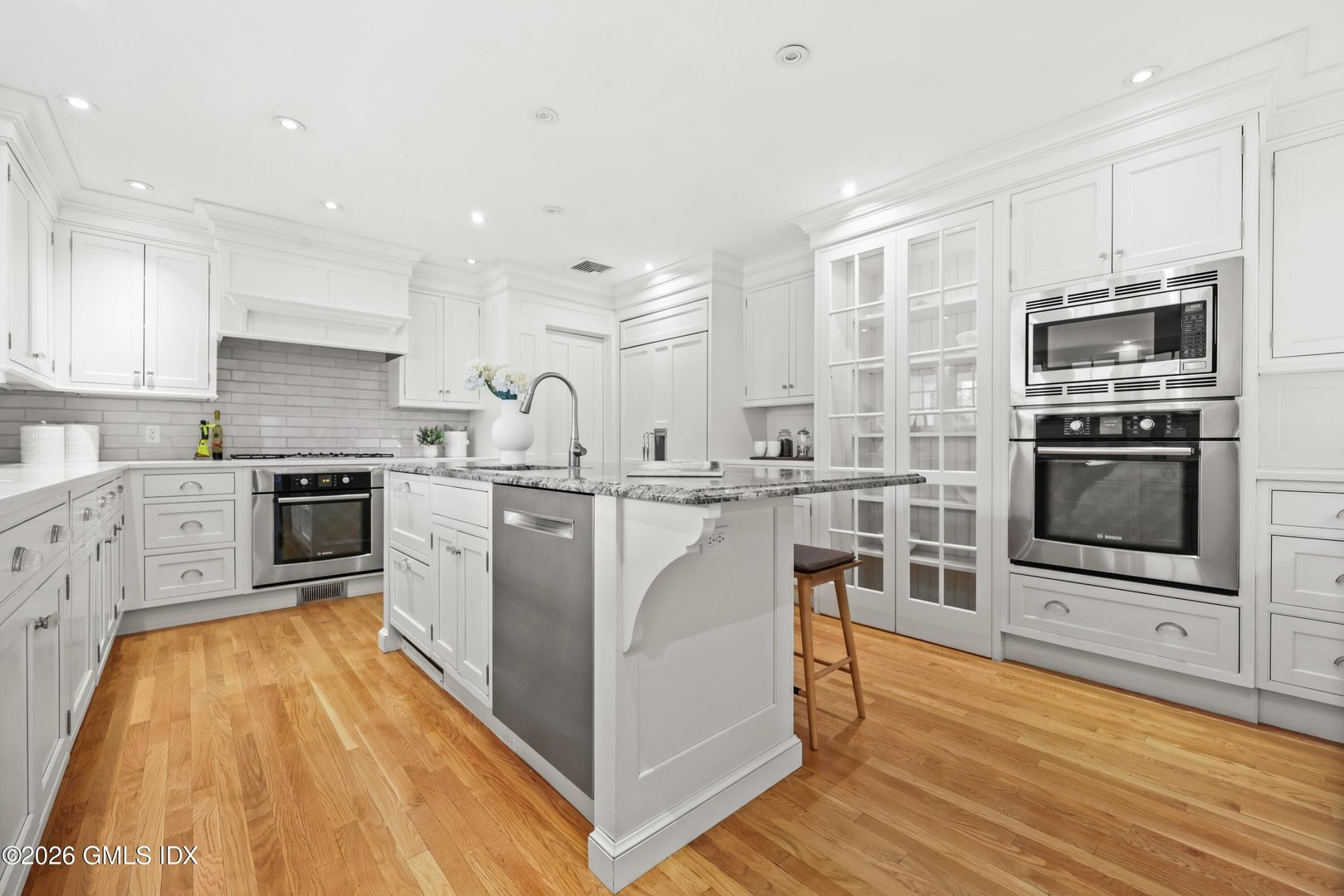 28 Irvine Road Photo 18