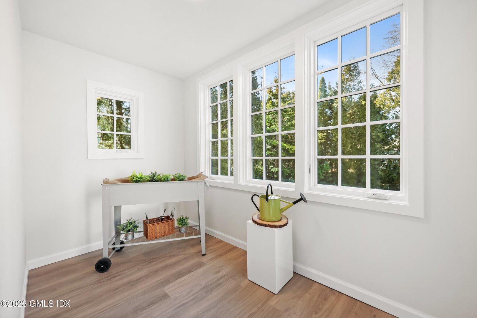 28 Irvine Road Photo 27