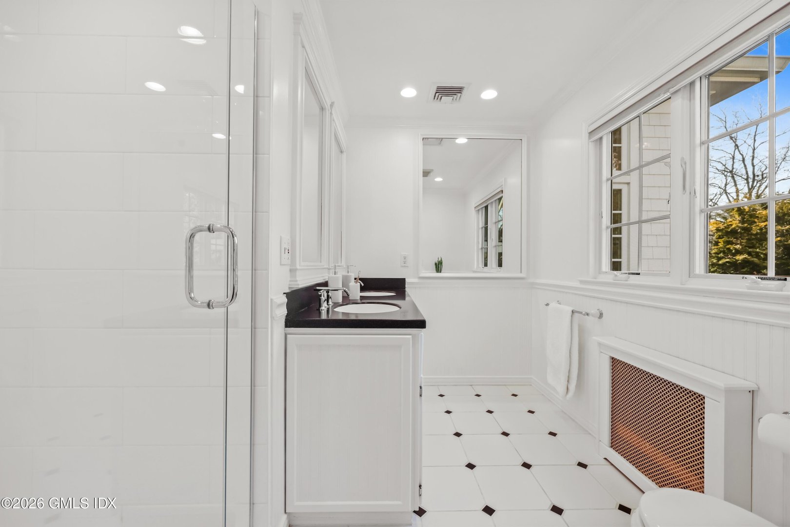 28 Irvine Road Photo 32