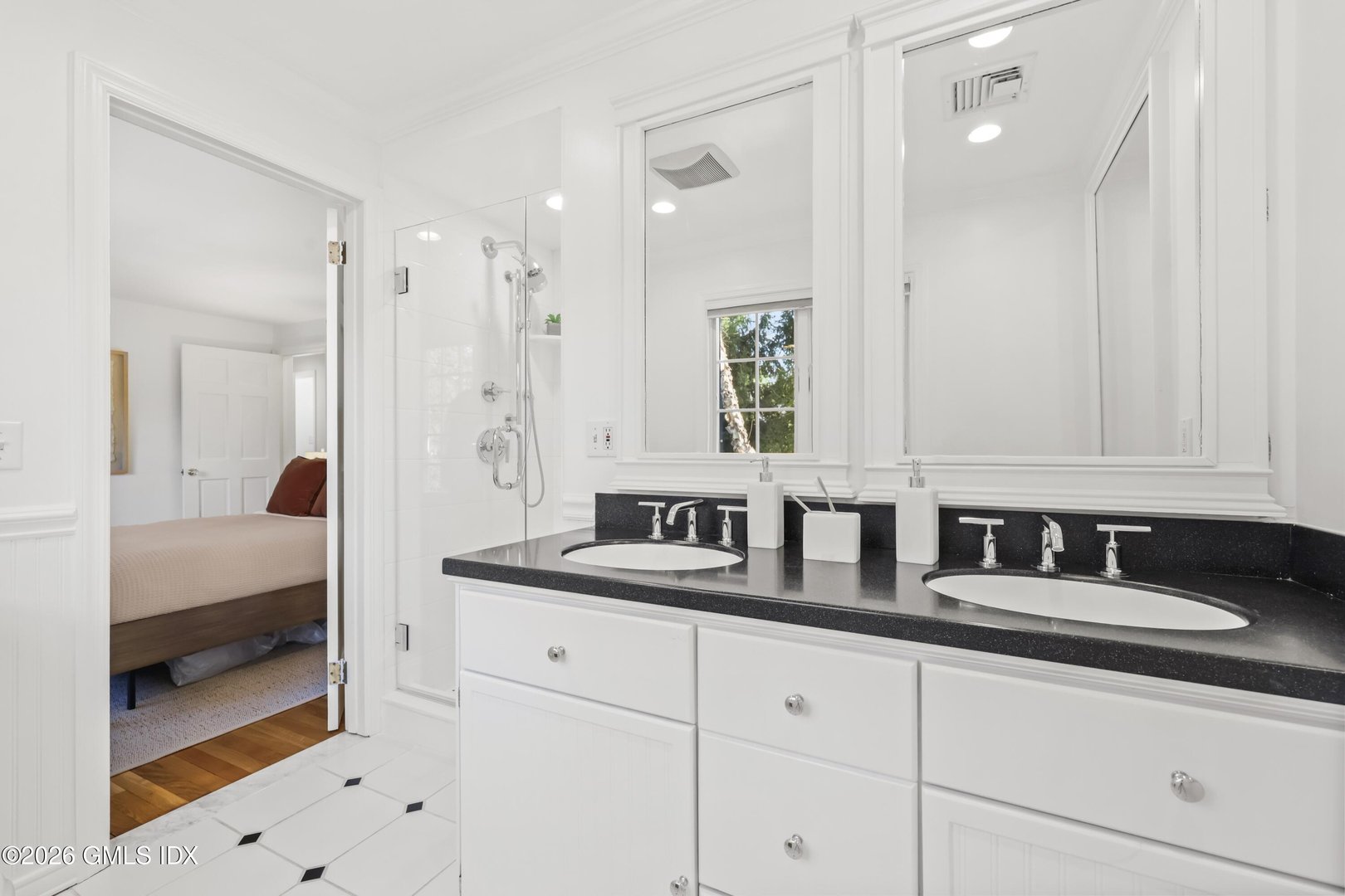 28 Irvine Road Photo 33