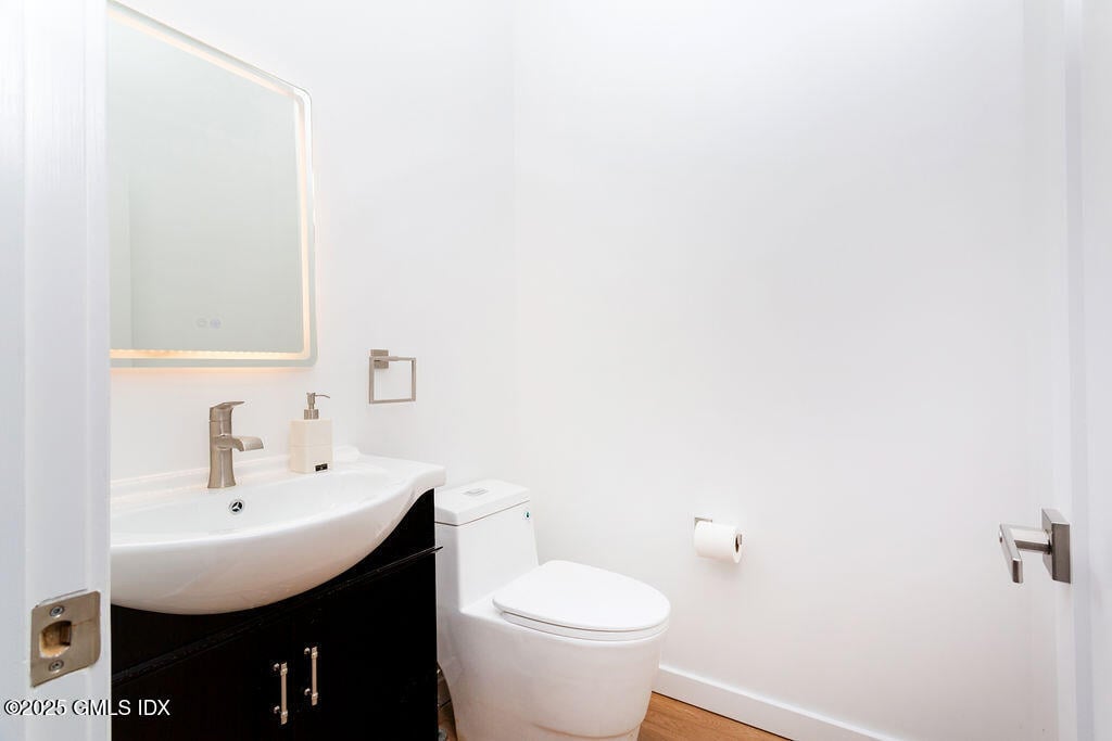 17 Maple Drive Photo 10