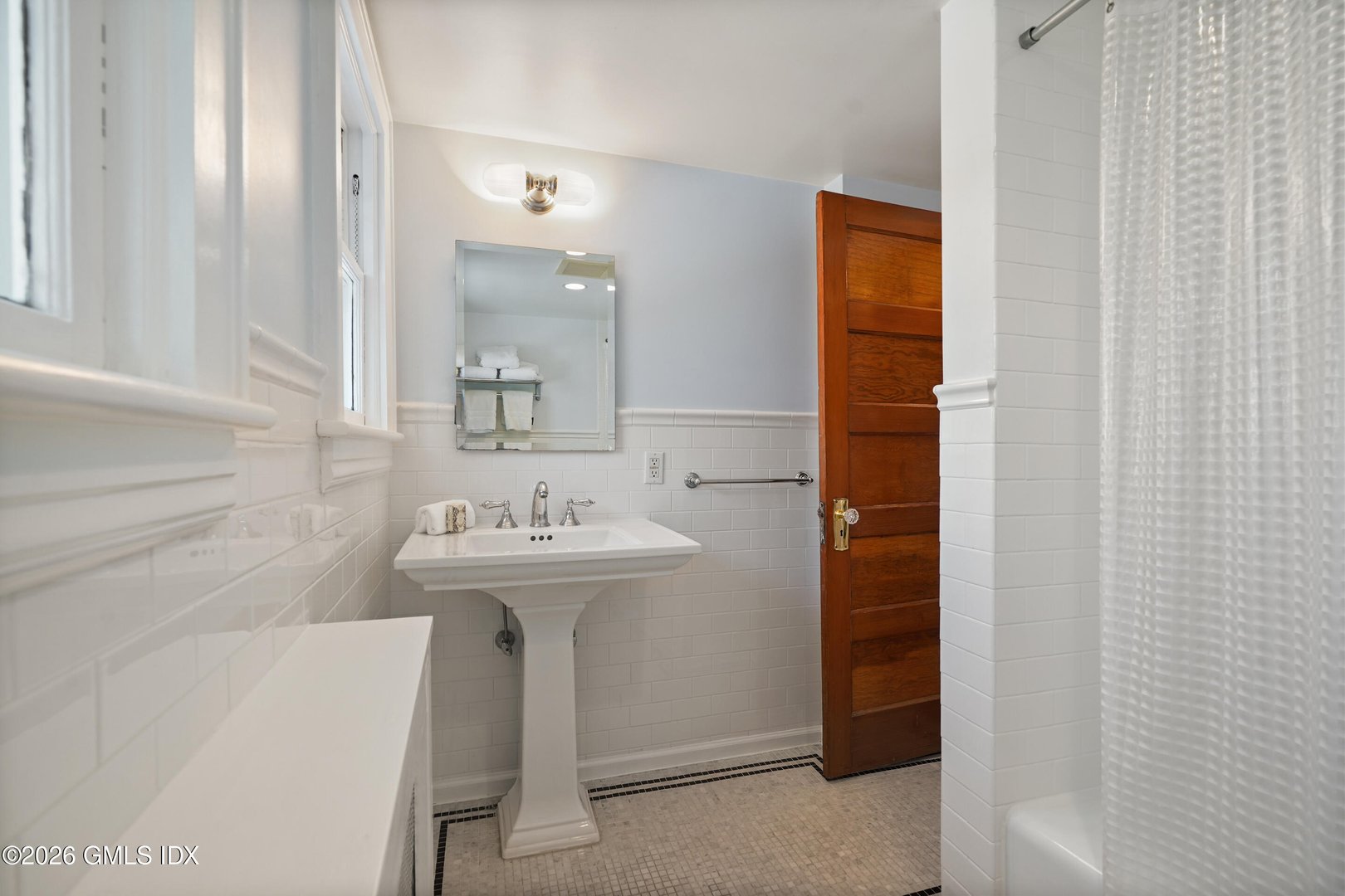 341 Sound Beach Avenue Photo 22