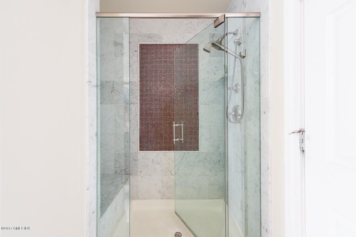 106 Orchard Street Photo 18