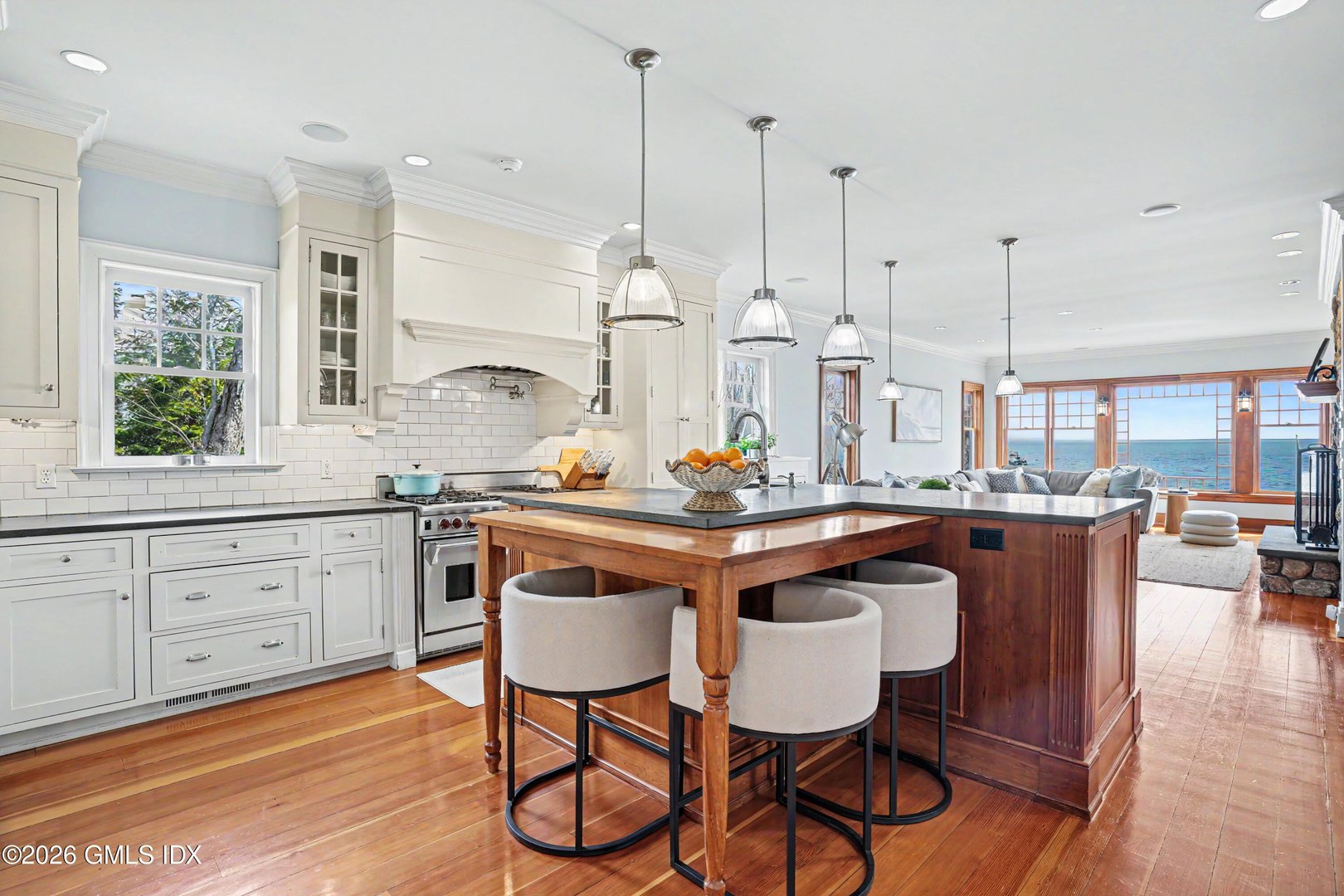 200 Shore Road Photo 5