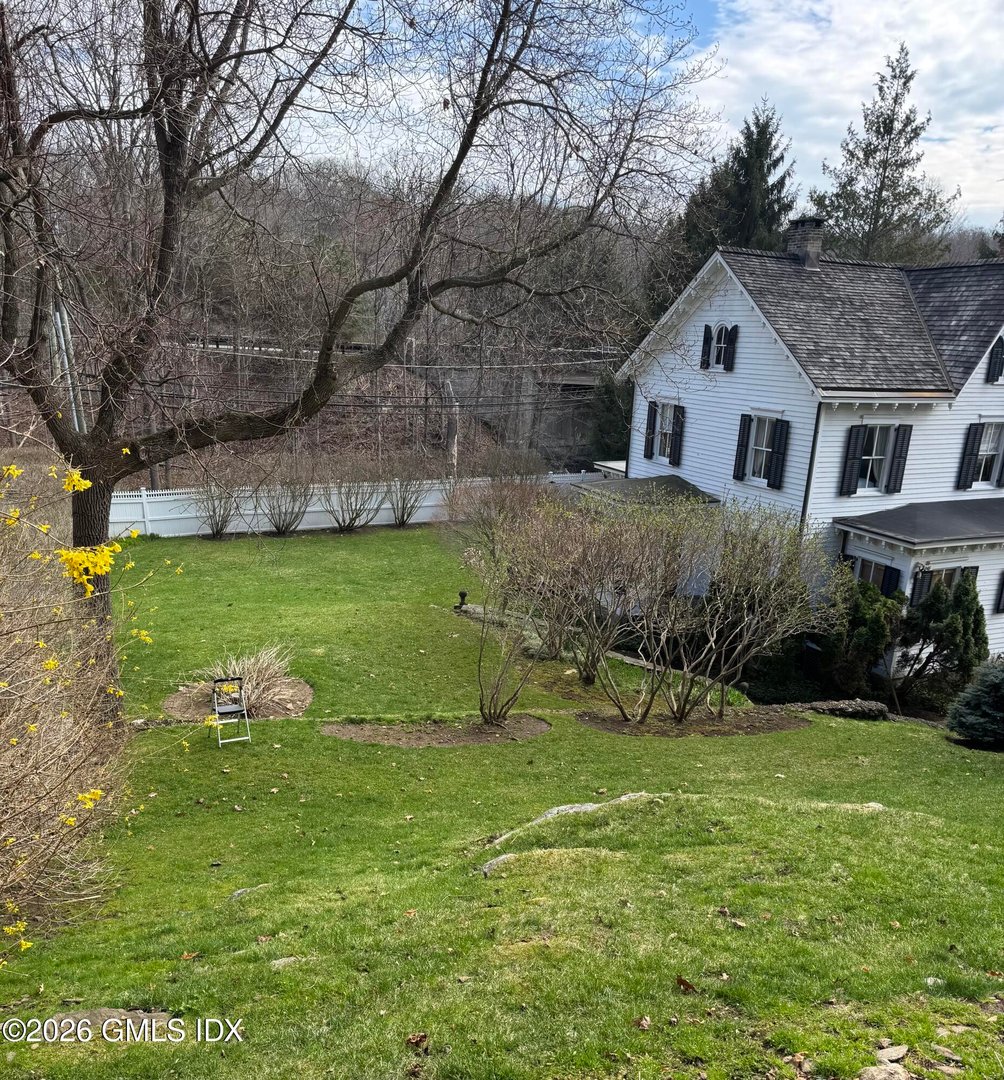 332 Riversville Road Photo 3