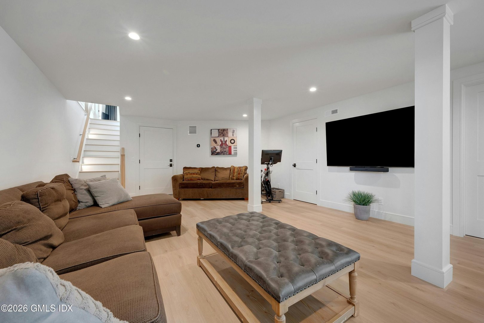 47 Ridge Street Photo 14